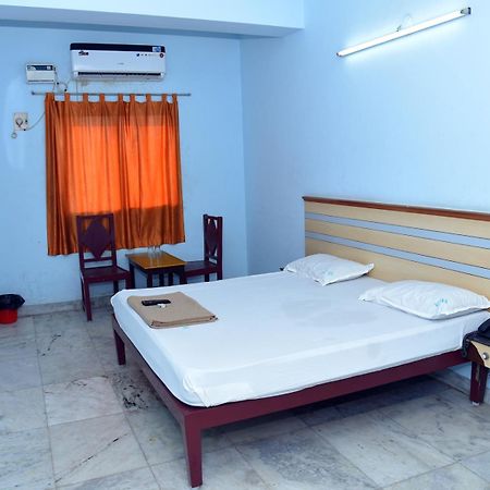 Hotel Aditya Pondicherry Exterior foto