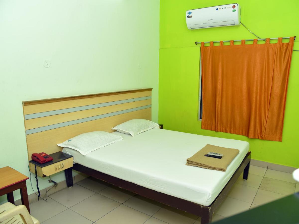 Hotel Aditya Pondicherry Exterior foto