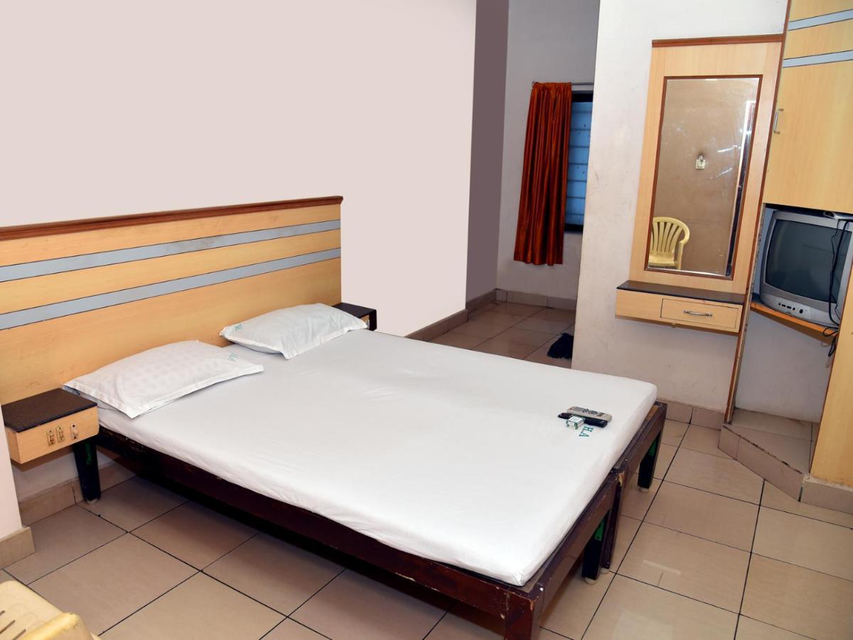 Hotel Aditya Pondicherry Exterior foto