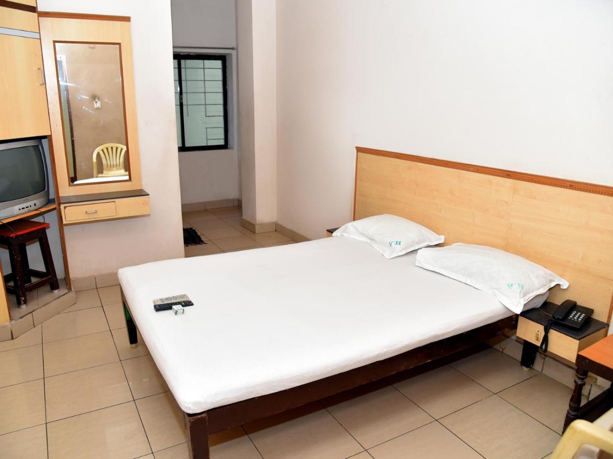 Hotel Aditya Pondicherry Exterior foto